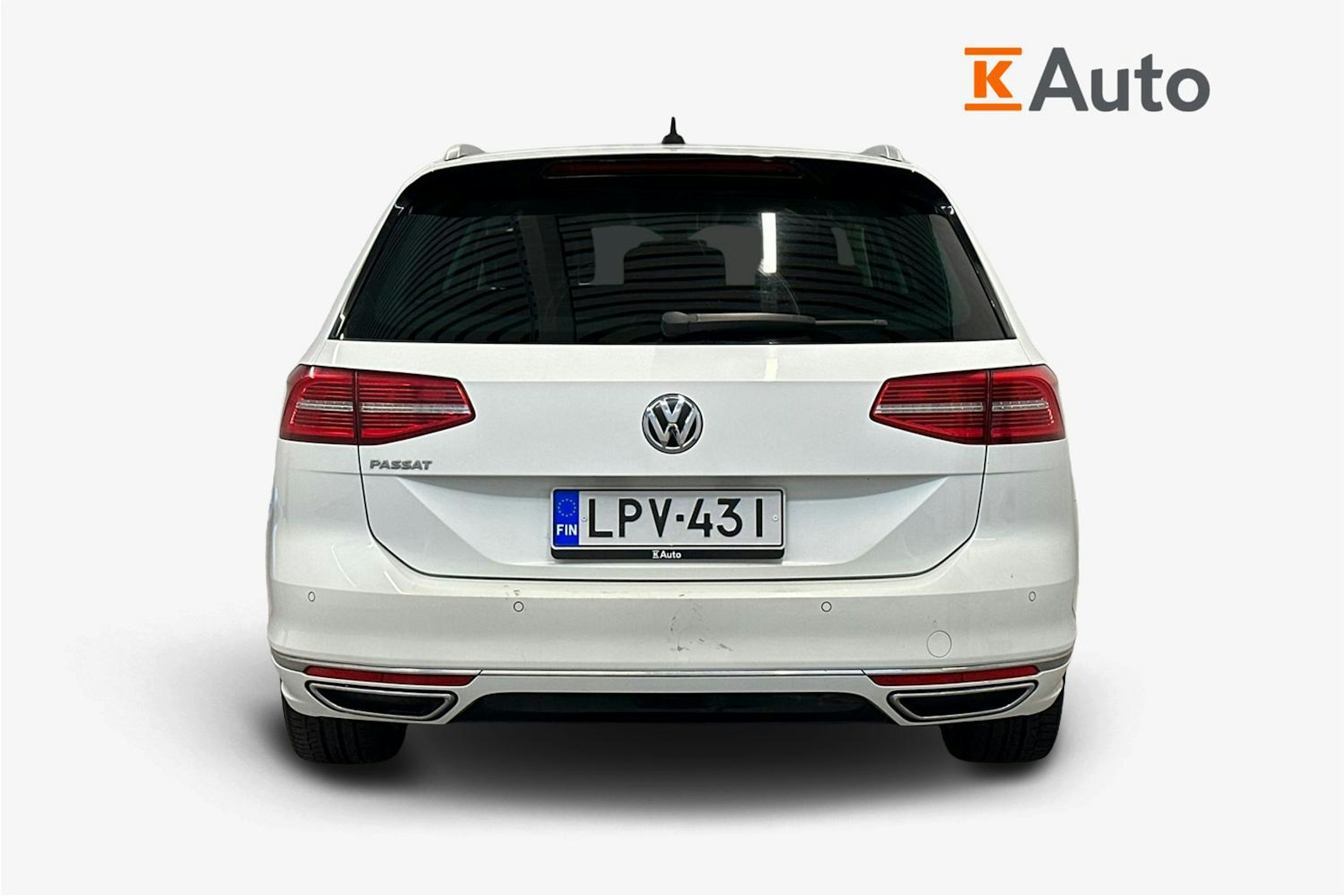 valkoinen Volkswagen Passat 2018 kuva 3.