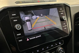 harmaa Volkswagen Passat 2018 kuva 21.