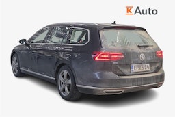 ruskea (beige) Volkswagen Passat 2018 kuva 2.