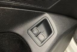 Valkoinen Volkswagen PASSAT 2018 kuva 21.