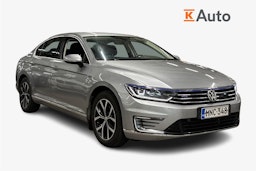 sininen Volkswagen Passat 2018 kuva 1.