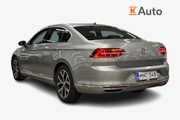 sininen Volkswagen Passat 2018 kuva 2.