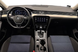 Harmaa Volkswagen PASSAT 2018 kuva 9.