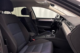 Harmaa Volkswagen PASSAT 2018 kuva 13.