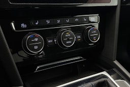 Harmaa Volkswagen PASSAT 2018 kuva 22.