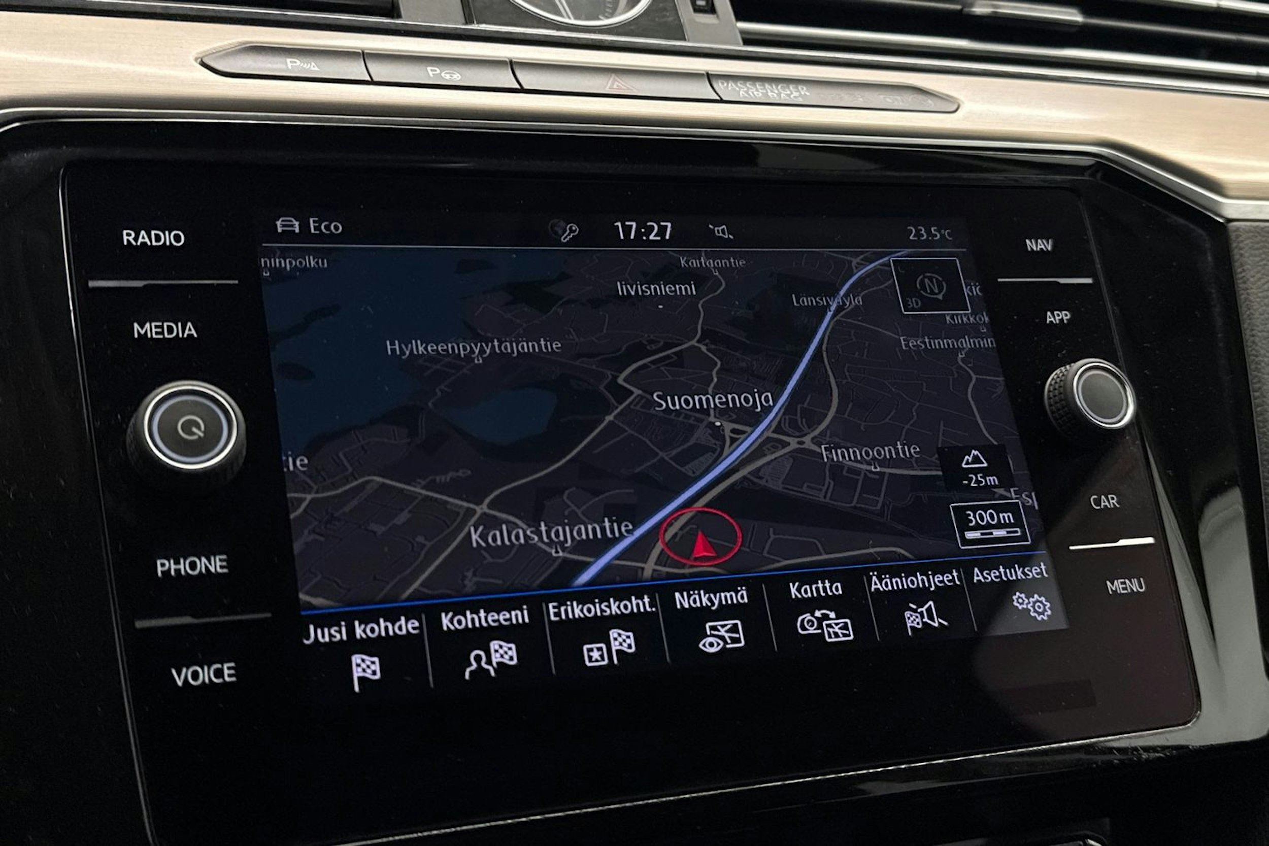Harmaa Volkswagen PASSAT 2018 kuva 24.