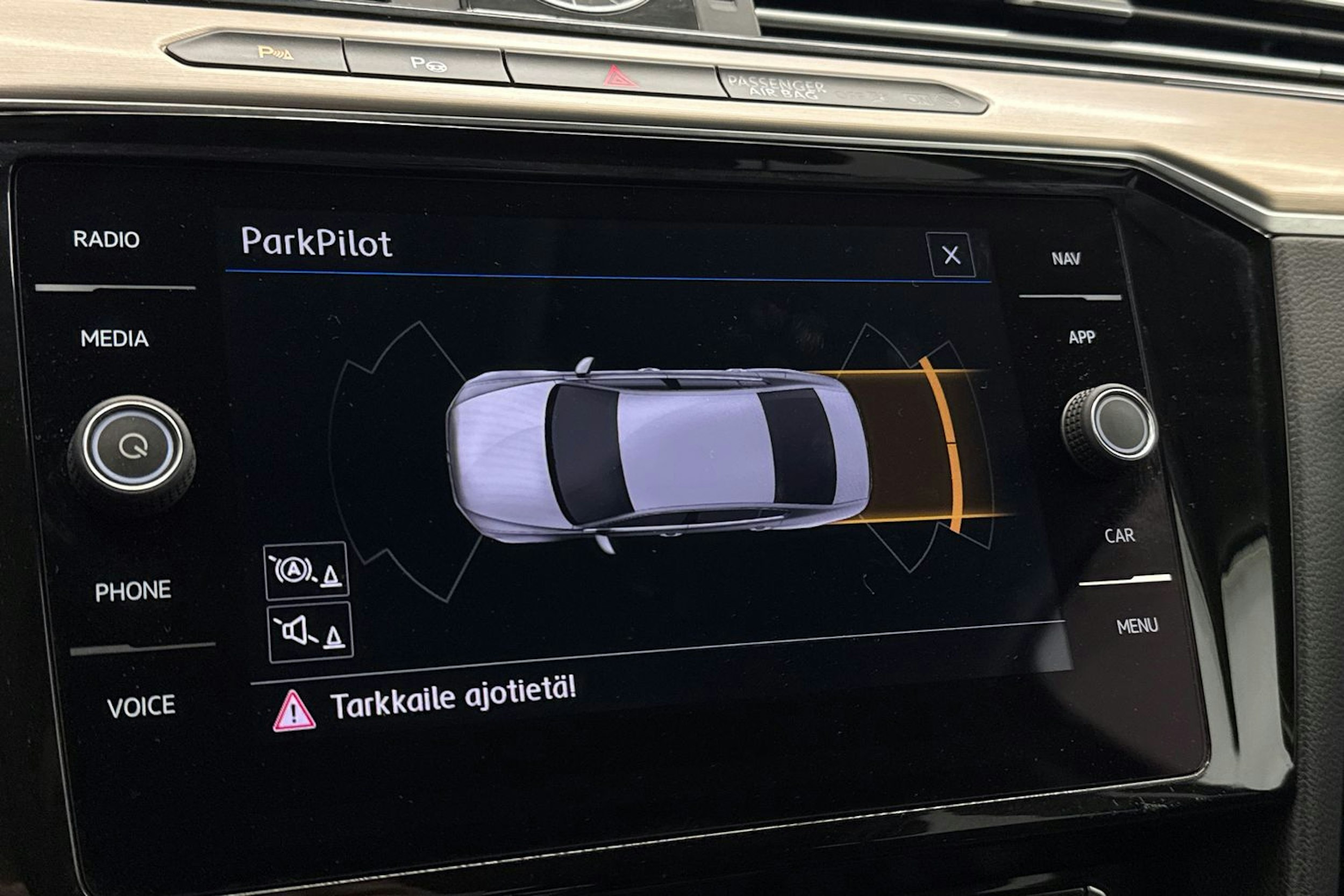 Harmaa Volkswagen PASSAT 2018 kuva 29.