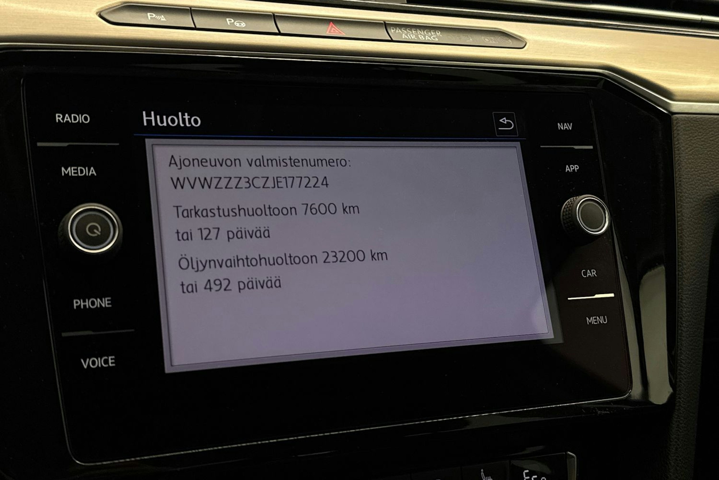 Harmaa Volkswagen PASSAT 2018 kuva 31.