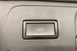 sininen Volkswagen Passat 2018 kuva 21.