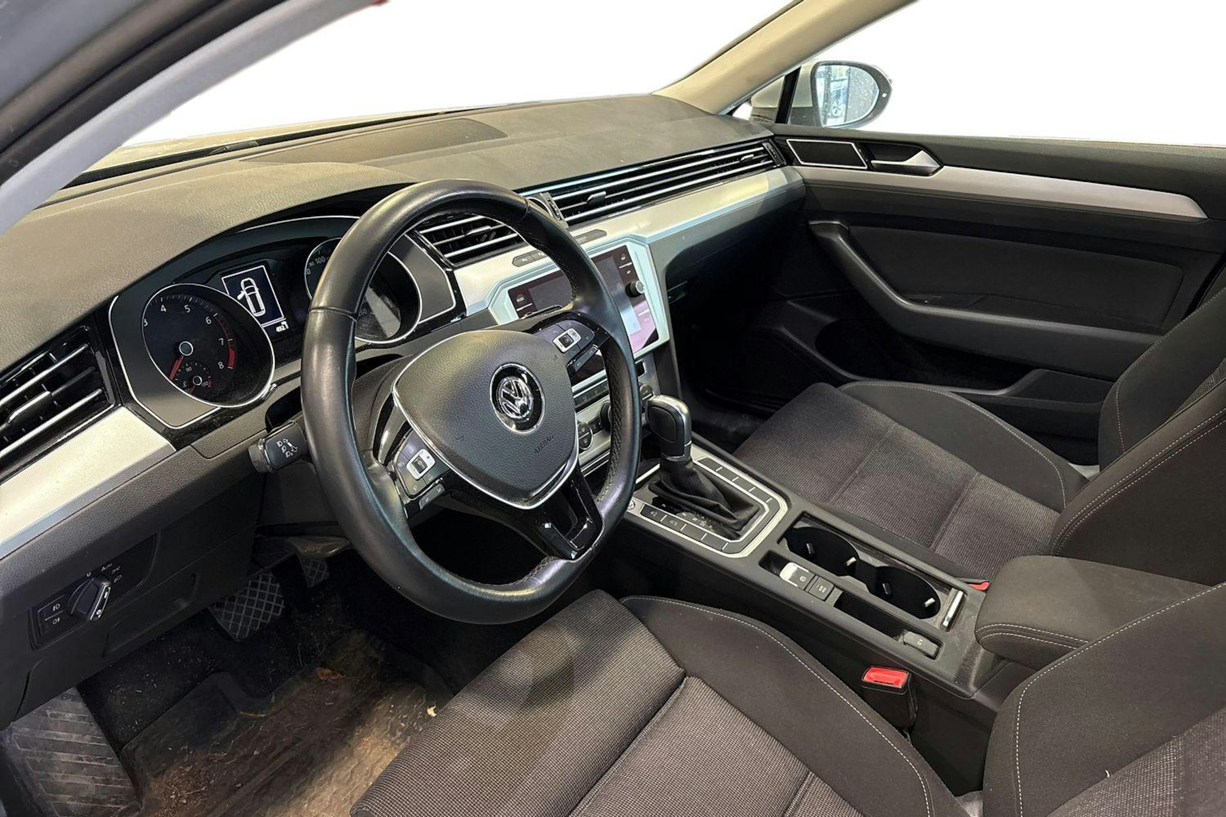 hopea Volkswagen Passat 2018 kuva 3.