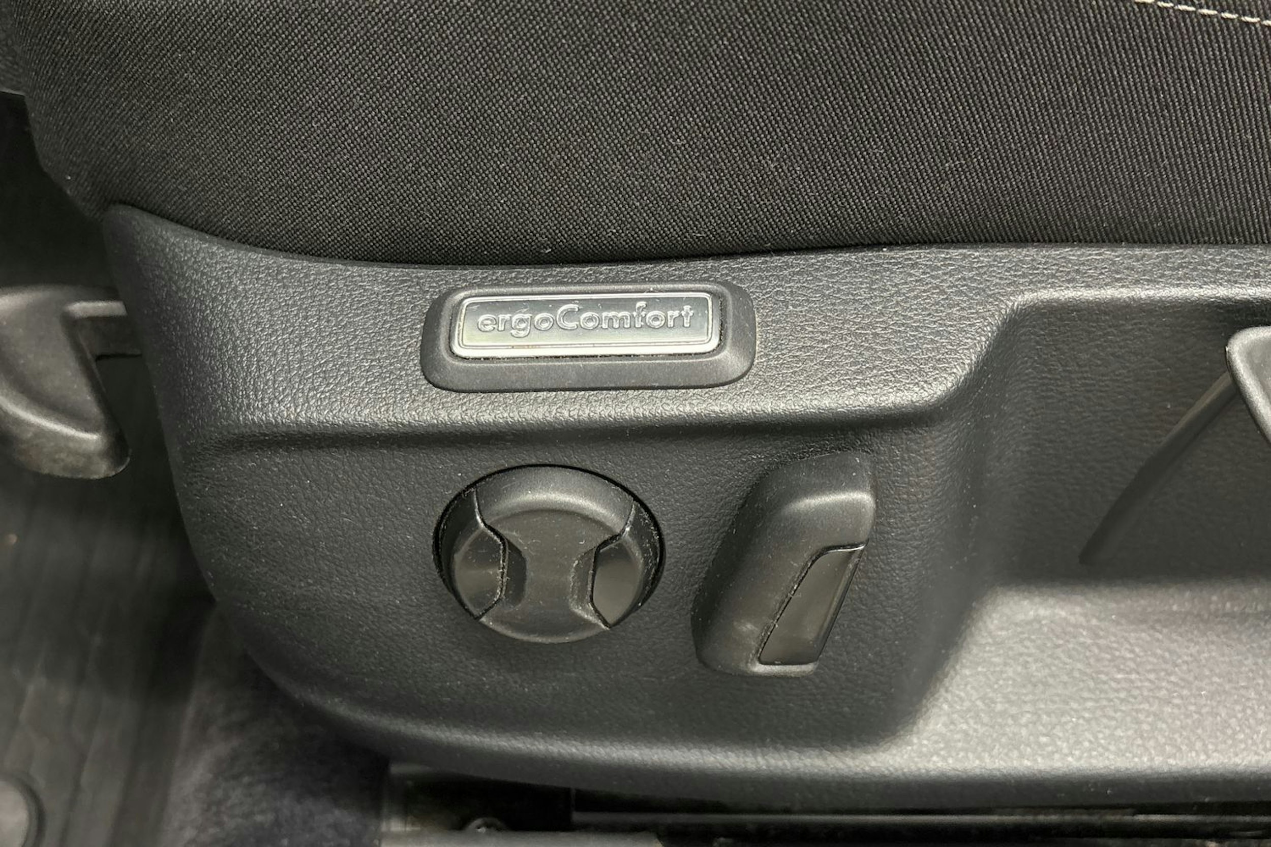hopea Volkswagen Passat 2018 kuva 16.