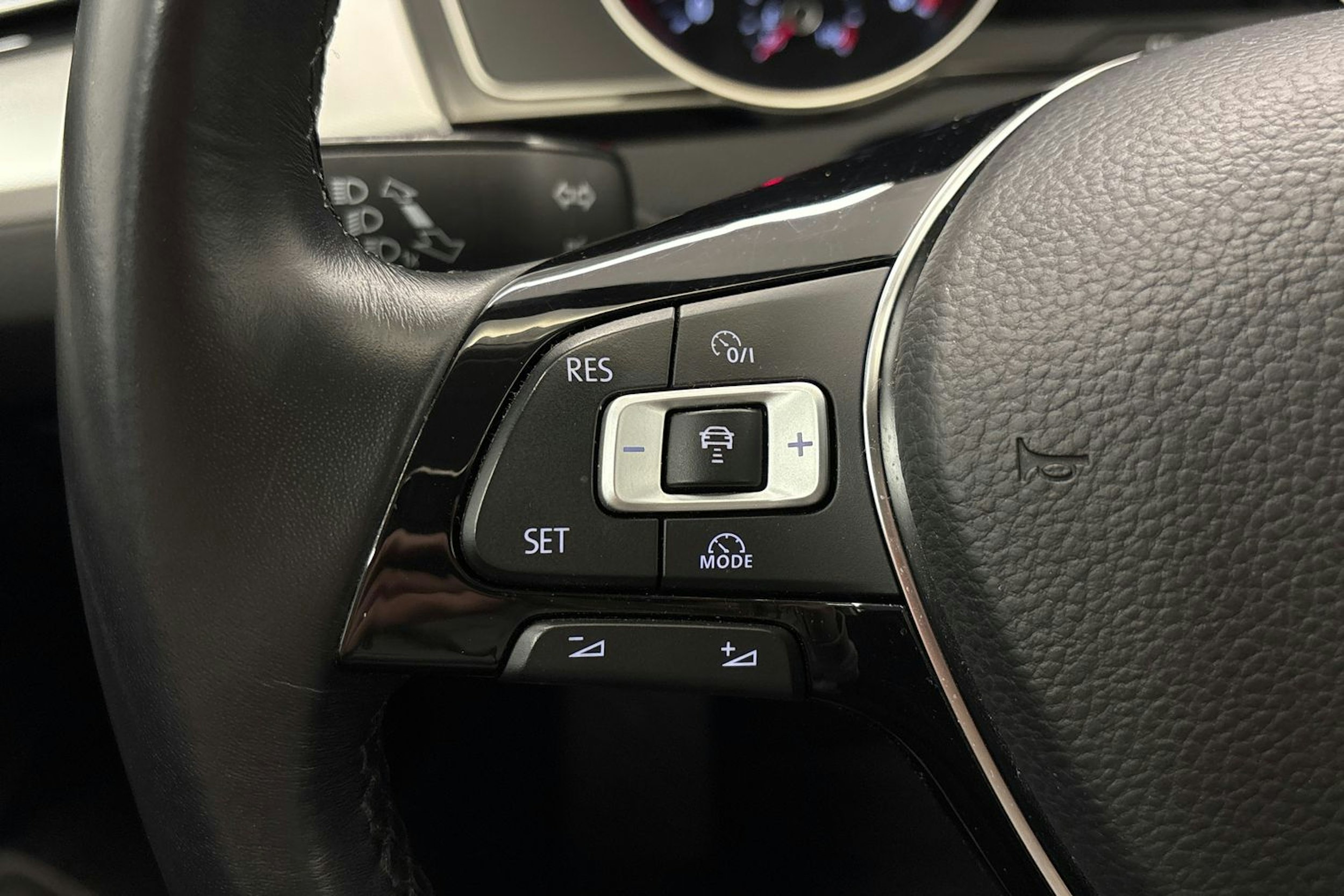 hopea Volkswagen Passat 2018 kuva 17.
