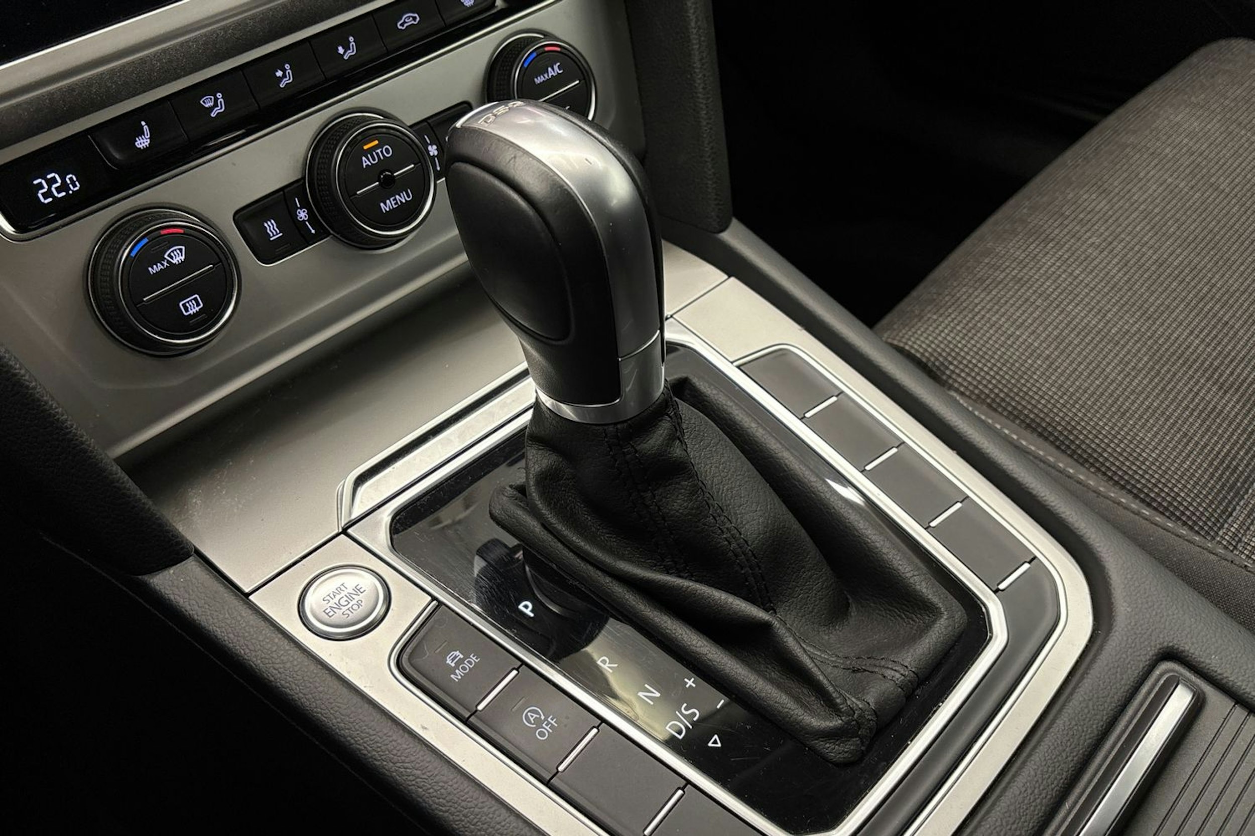 hopea Volkswagen Passat 2018 kuva 25.