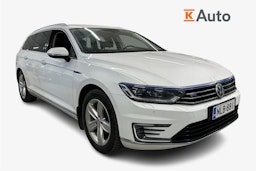 valkoinen Volkswagen Passat 2018 kuva 1.