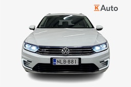 valkoinen Volkswagen Passat 2018 kuva 5.