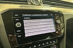 valkoinen Volkswagen Passat 2018 kuva 28.