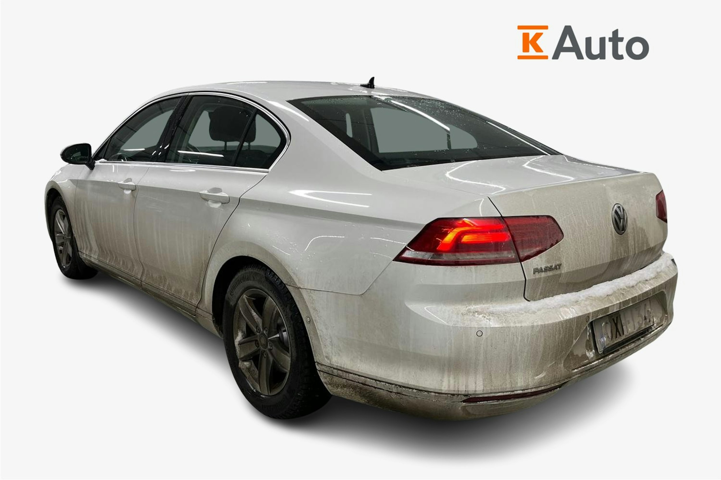 valkoinen Volkswagen Passat 2018 kuva 2.