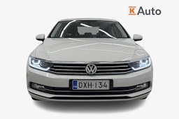 valkoinen Volkswagen Passat 2018 kuva 5.