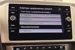 valkoinen Volkswagen Passat 2018 kuva 24.