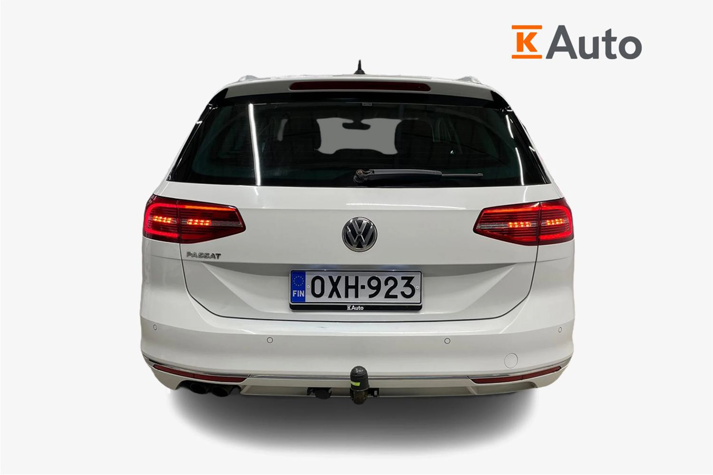 Valkoinen Volkswagen PASSAT 2018 kuva 3.
