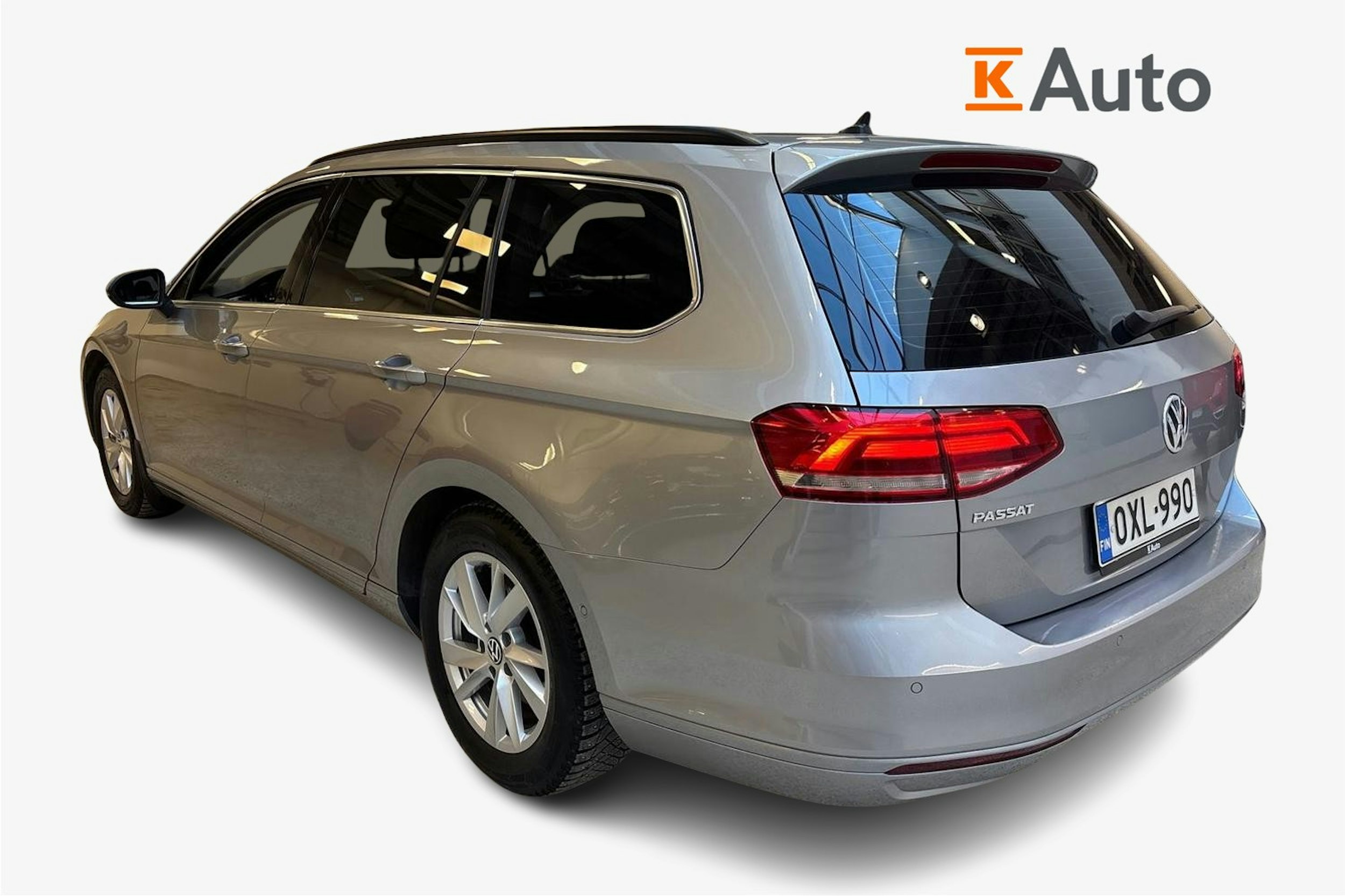 sininen Volkswagen Passat 2018 kuva 2.