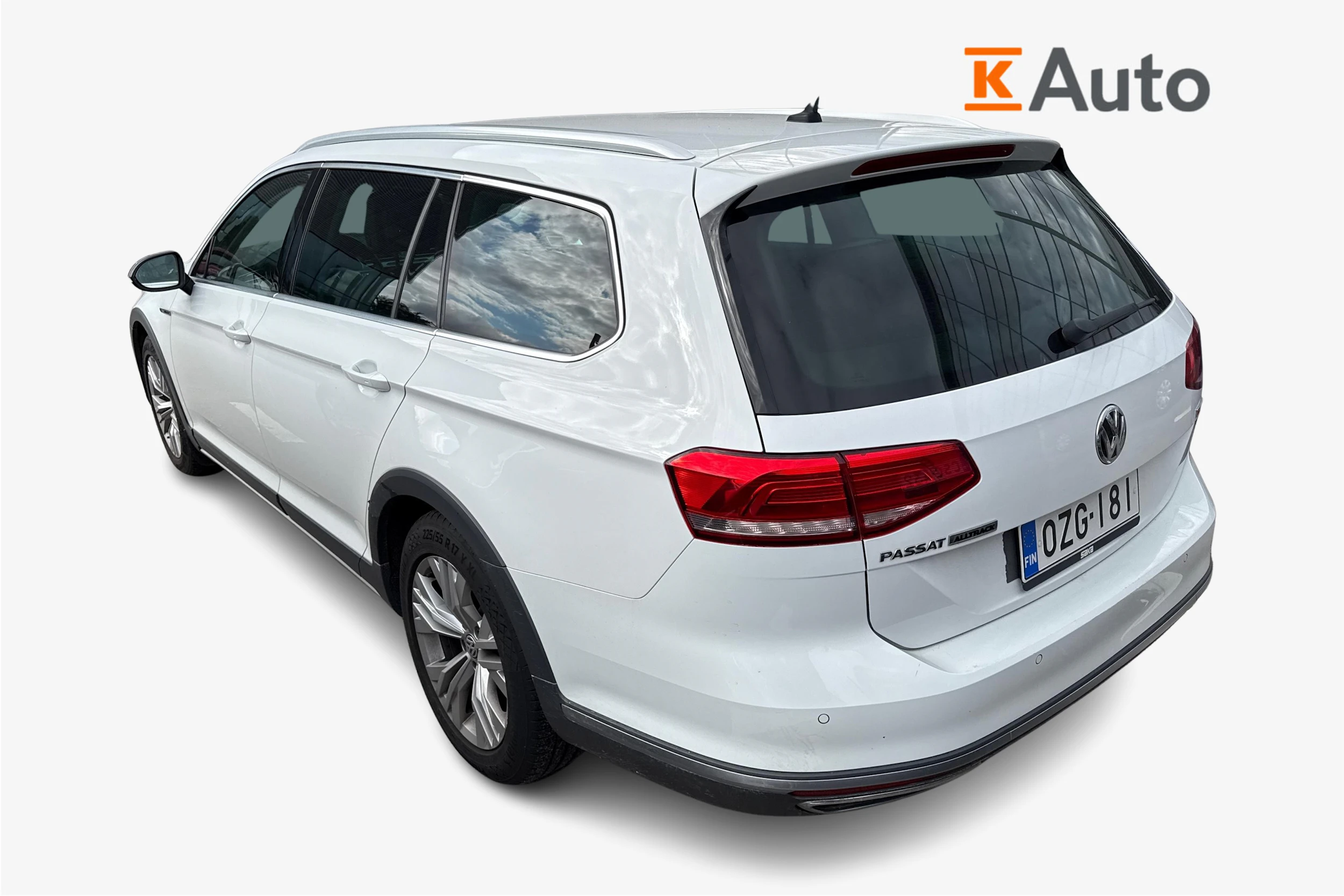 valkoinen Volkswagen Passat 2018 kuva 2.