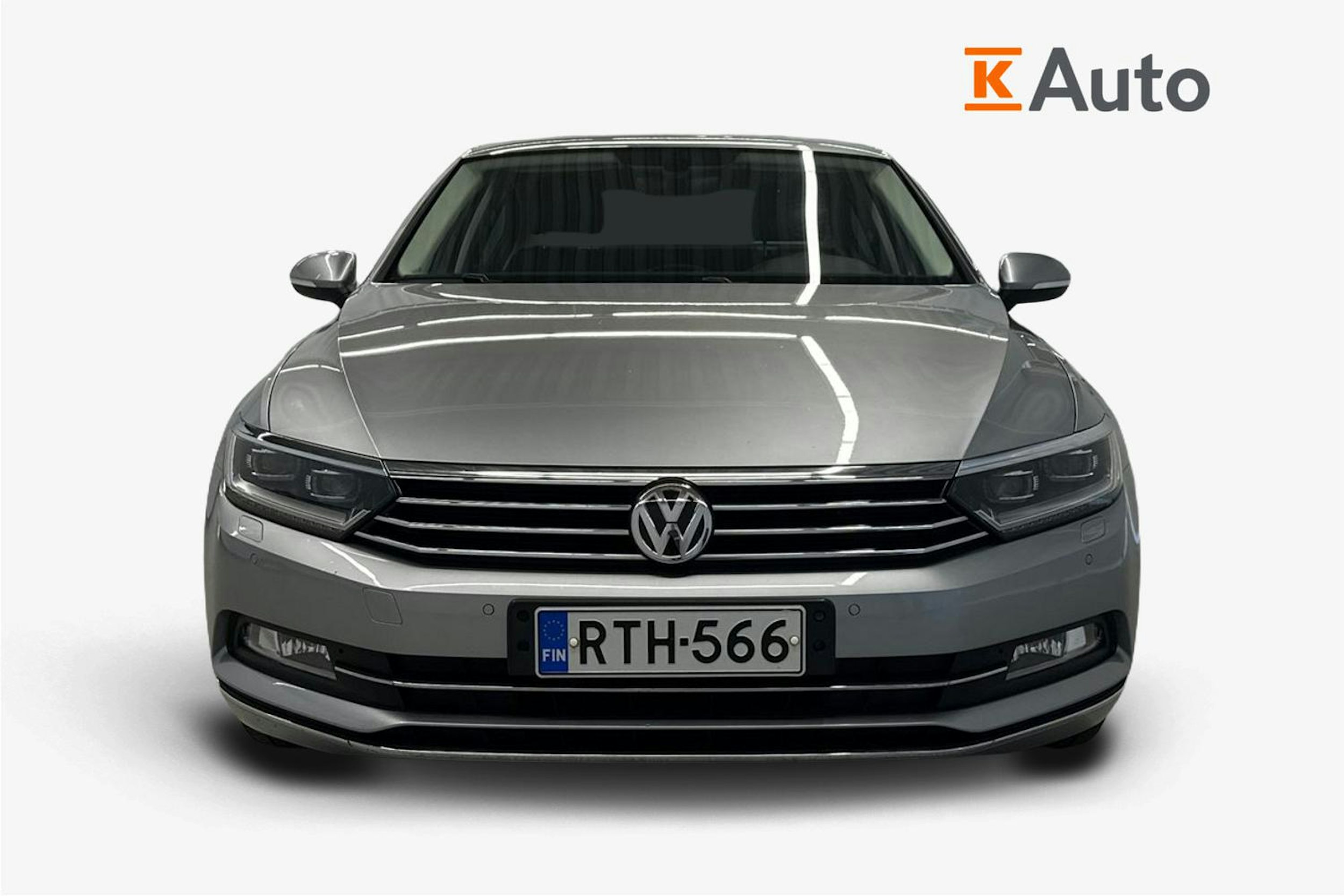 sininen Volkswagen Passat 2018 kuva 5.