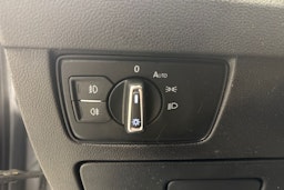 sininen Volkswagen Passat 2018 kuva 17.