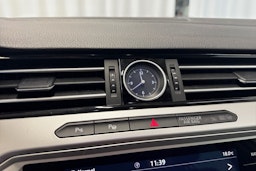 sininen Volkswagen Passat 2018 kuva 25.