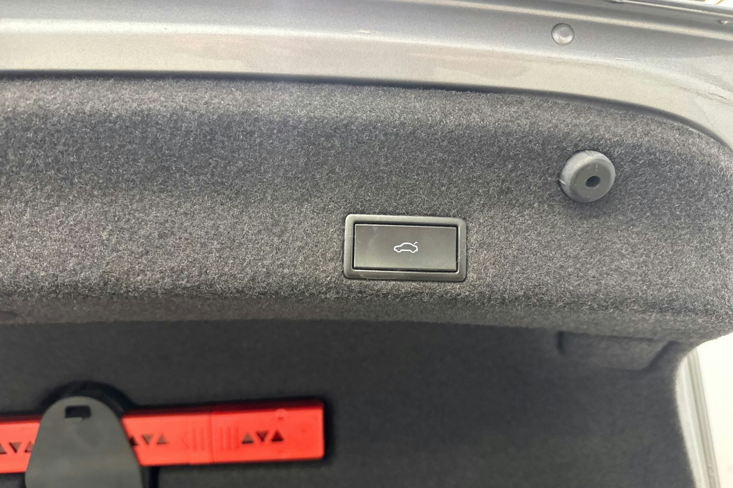 sininen Volkswagen Passat 2018 kuva 29.