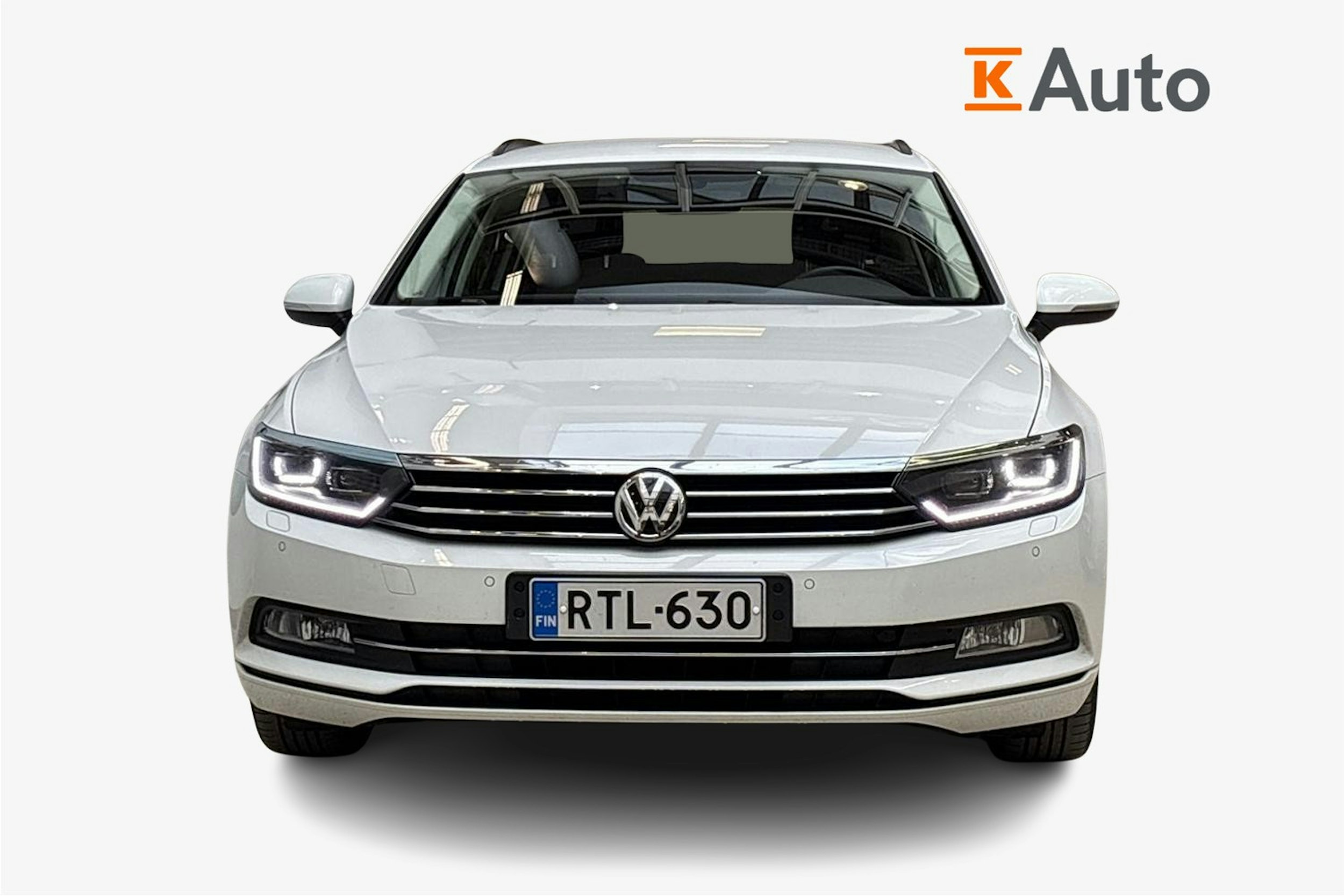 Valkoinen Volkswagen PASSAT 2018 kuva 4.