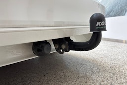 Valkoinen Volkswagen PASSAT 2018 kuva 11.