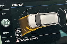 Valkoinen Volkswagen PASSAT 2018 kuva 22.