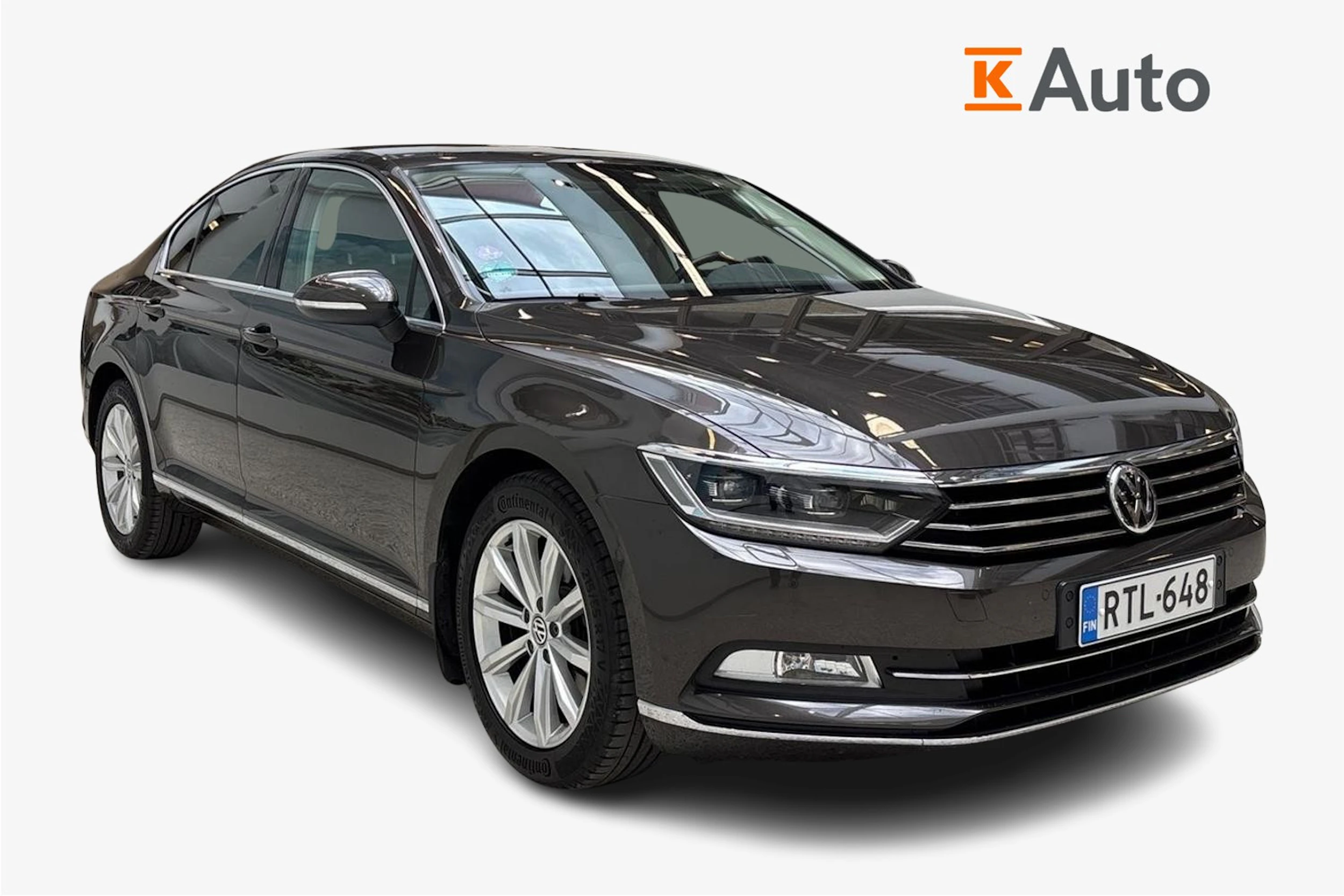ruskea (beige) Volkswagen Passat 2018 kuva 1.