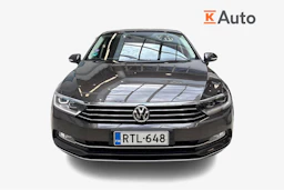ruskea (beige) Volkswagen Passat 2018 kuva 4.