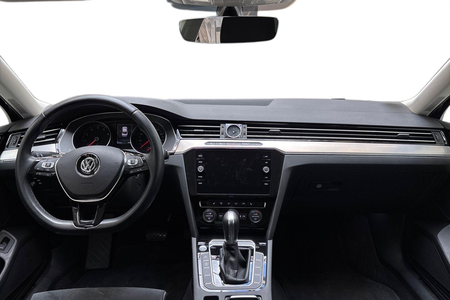 Volkswagen Passat 2018, kuva 7/26