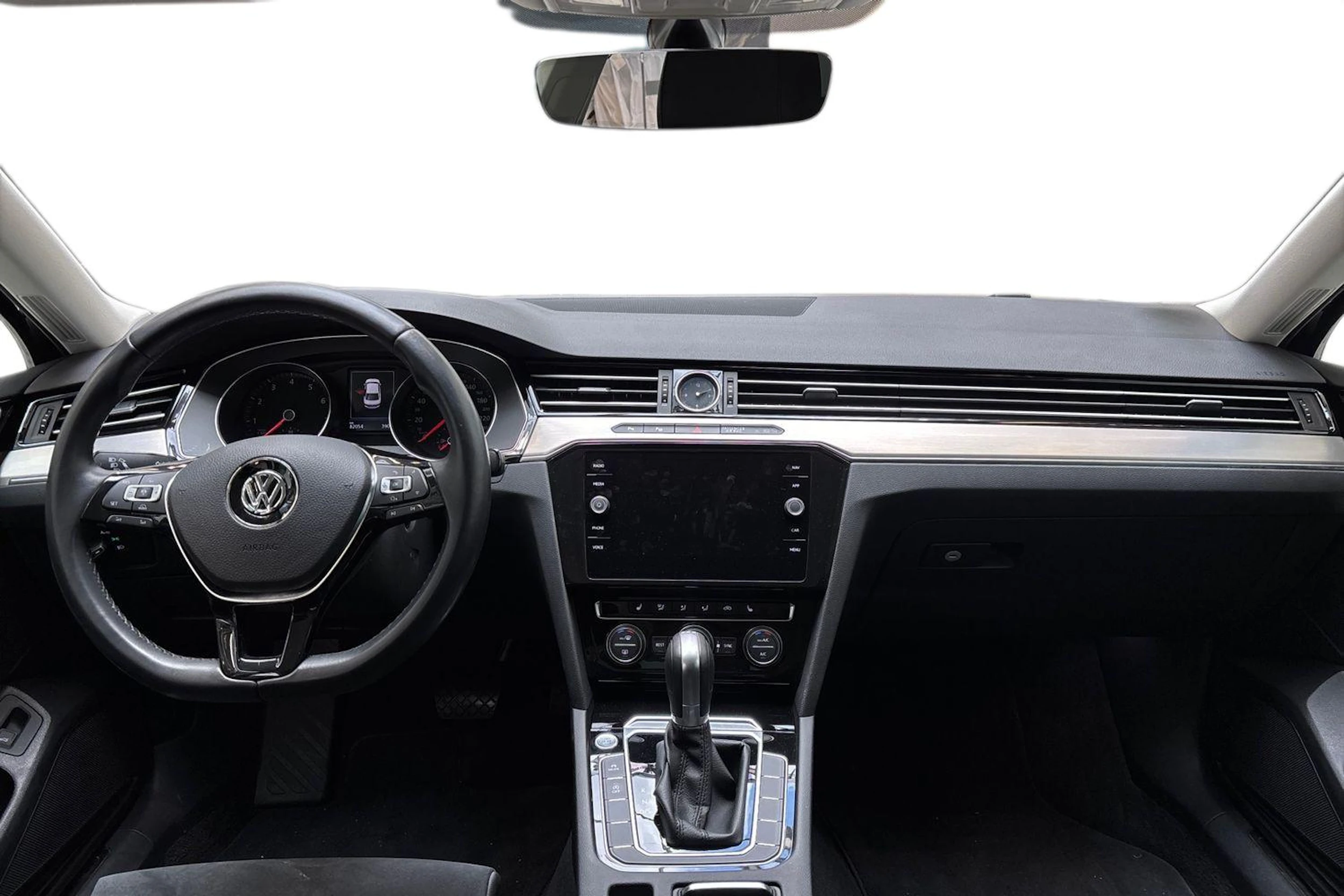 ruskea (beige) Volkswagen Passat 2018 kuva 7.