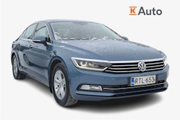 sininen Volkswagen Passat 2018 kuva 1.