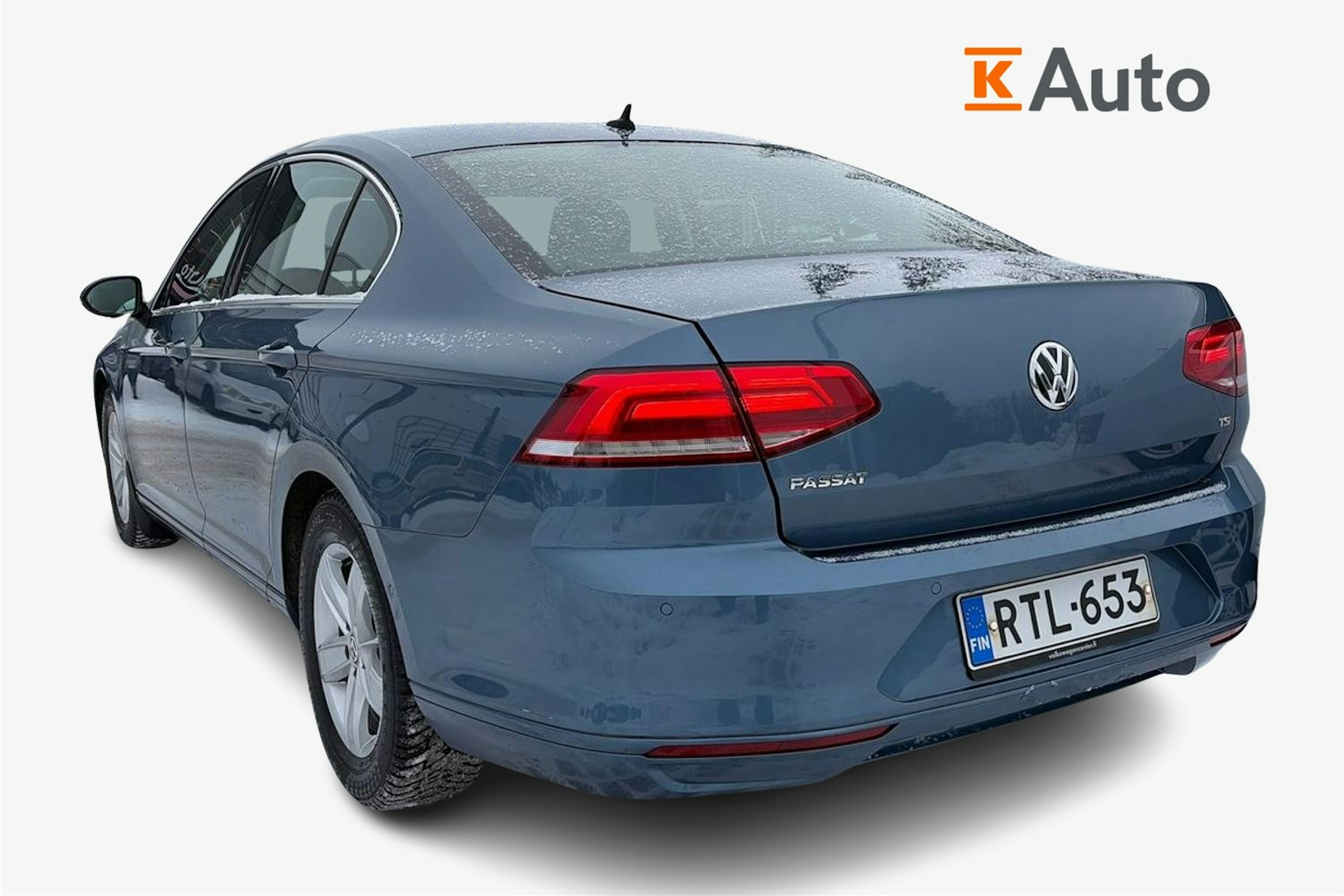 sininen Volkswagen Passat 2018 kuva 2.