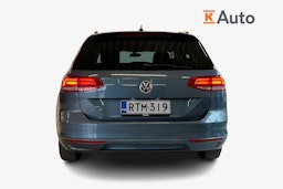sininen Volkswagen Passat 2018 kuva 3.