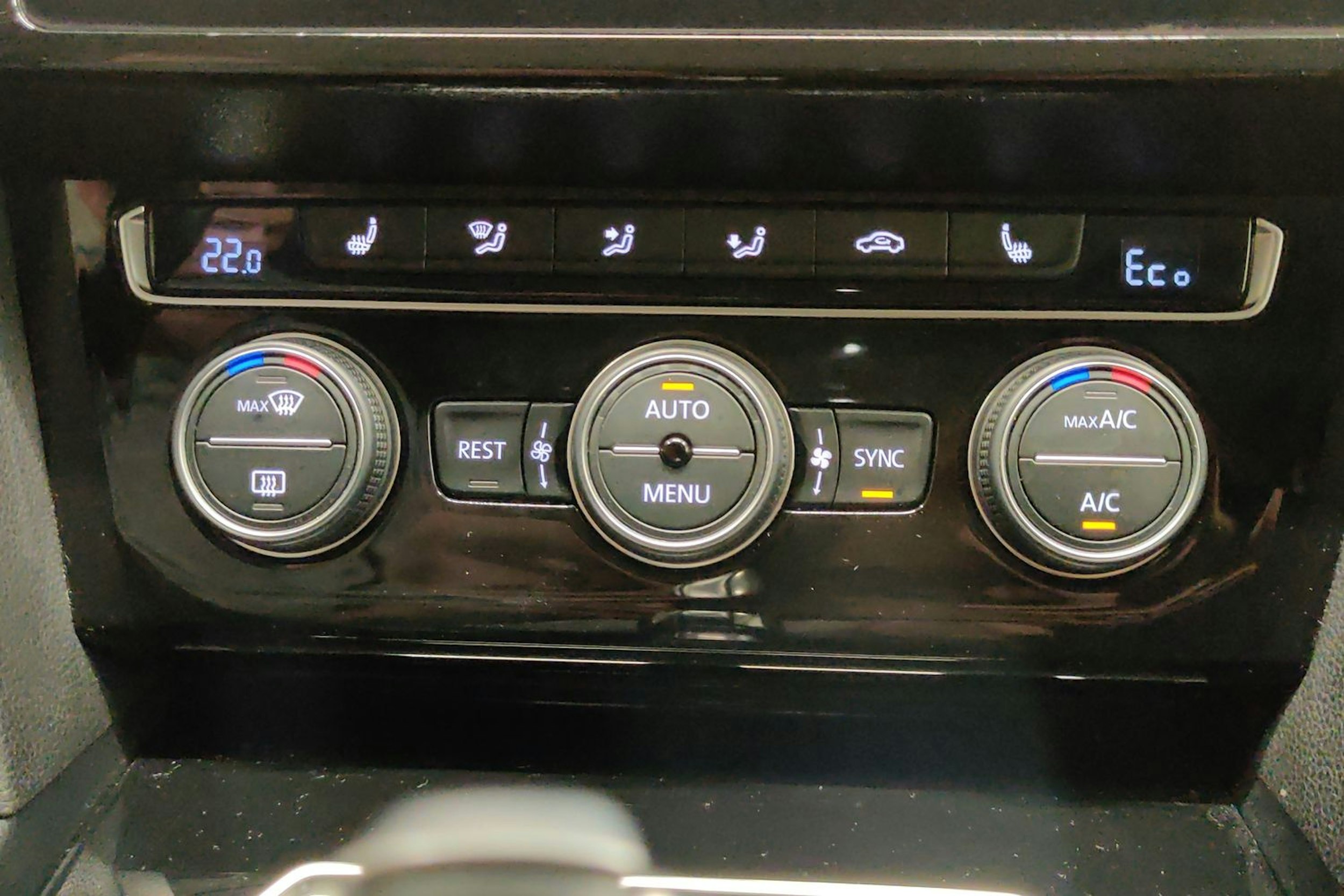 Hopea Volkswagen PASSAT 2018 kuva 16.