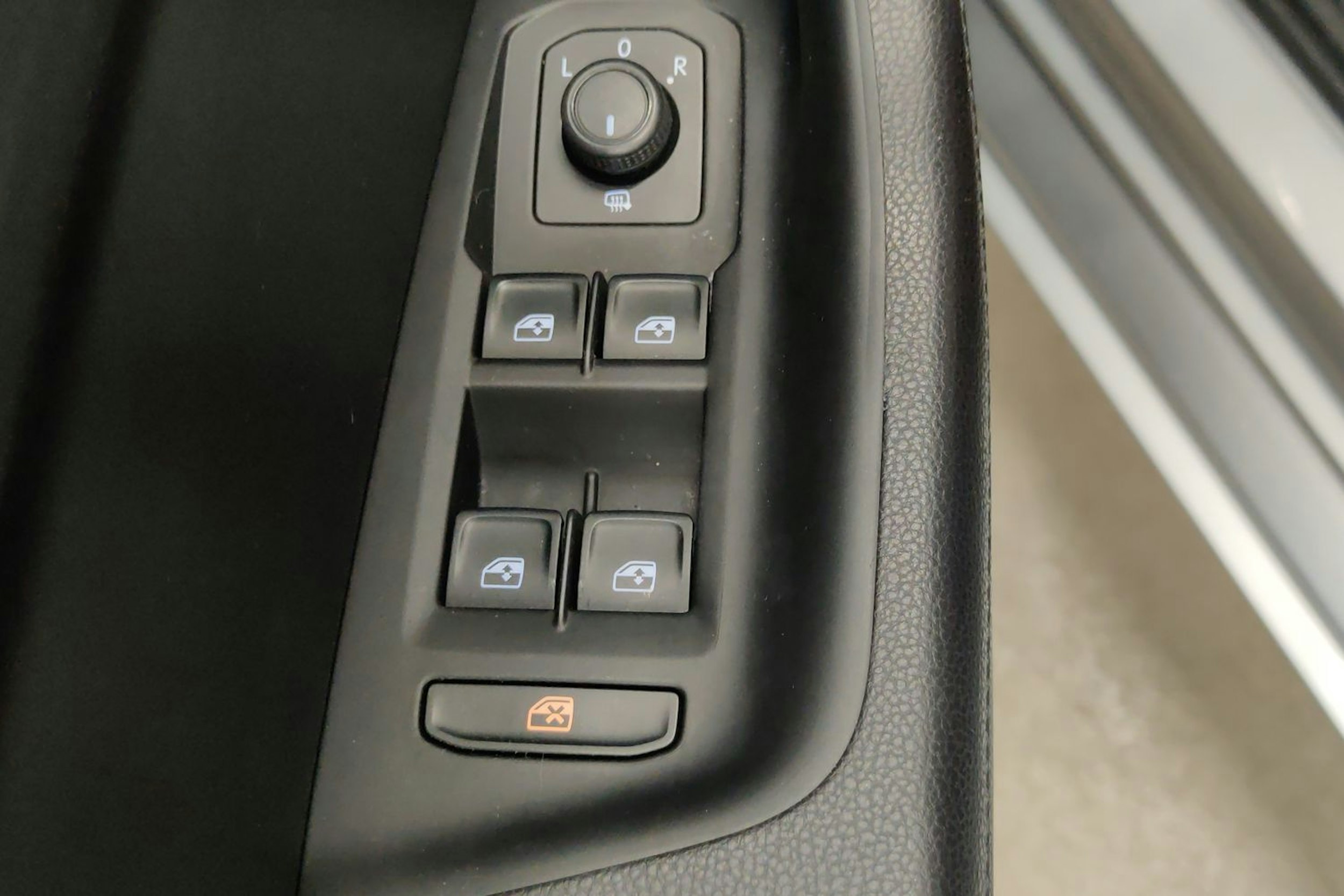 Hopea Volkswagen PASSAT 2018 kuva 24.