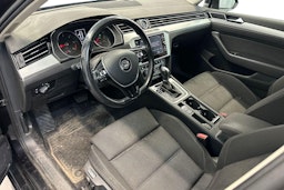musta Volkswagen Passat 2018 kuva 3.