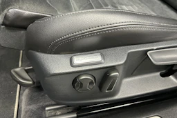 harmaa Volkswagen Passat 2018 kuva 16.