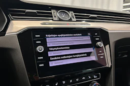 harmaa Volkswagen Passat 2018 kuva 21.