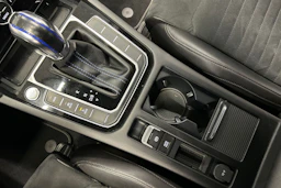 harmaa Volkswagen Passat 2018 kuva 26.