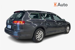 Harmaa Volkswagen PASSAT 2018 kuva 2.