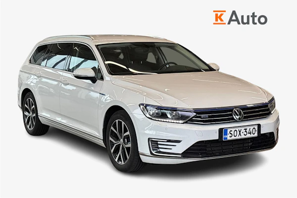 Volkswagen Passat Variant GTE Plug-In Hybrid 160 kW (218 hv) DSG-automaatti