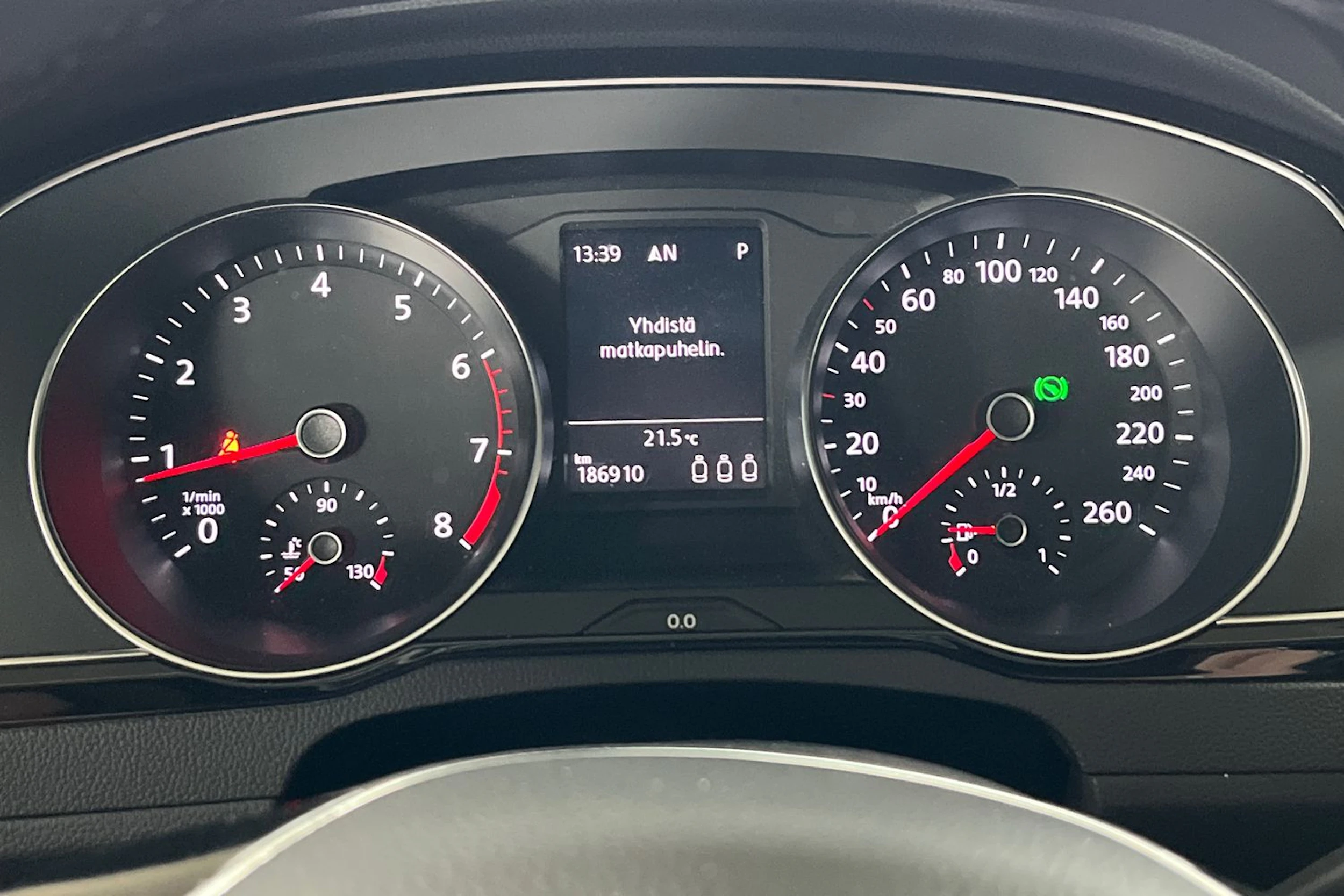 Sininen Volkswagen PASSAT 2018 kuva 6.