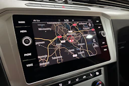 Sininen Volkswagen PASSAT 2018 kuva 21.
